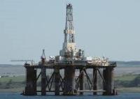 Transocean Sedco 712 semi-submersible drilling rig