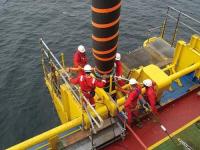 Trelleborg survey - vertical connection of floating hoses